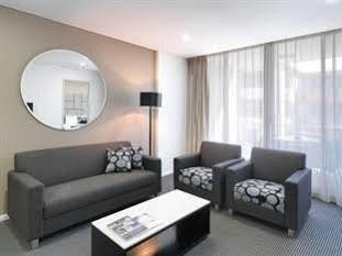 Meriton North Ryde 5*